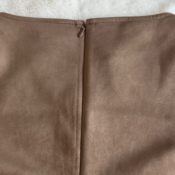 🍑 Ann Taylor Camel ‘Suede’ Dress 🍑 - Picture 10 of 13